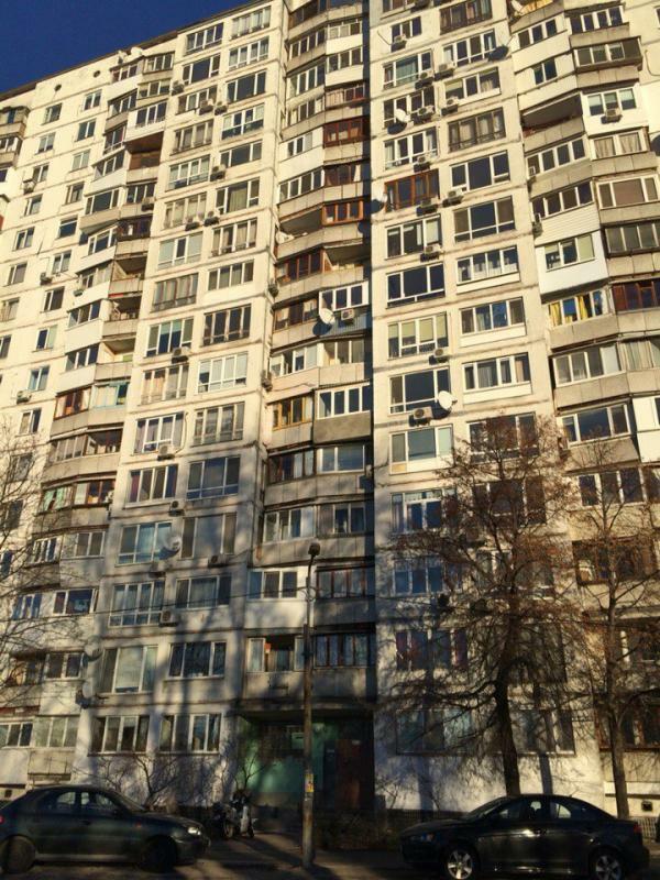 Продаж 1-кімнатної квартири 34 м², Березняківська вул., 30