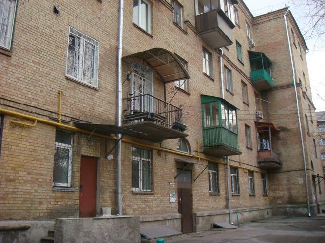 Киев, Бастионная ул., 14А