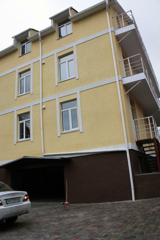Киев, Белицкая ул., 64