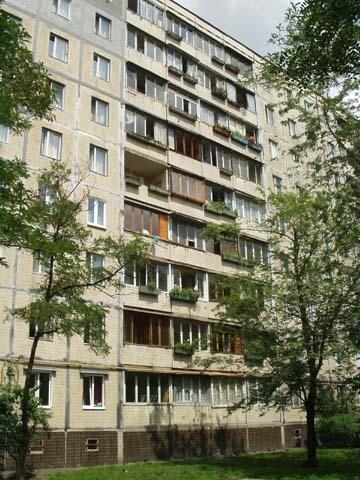 Киев, Березняковская ул., 38А