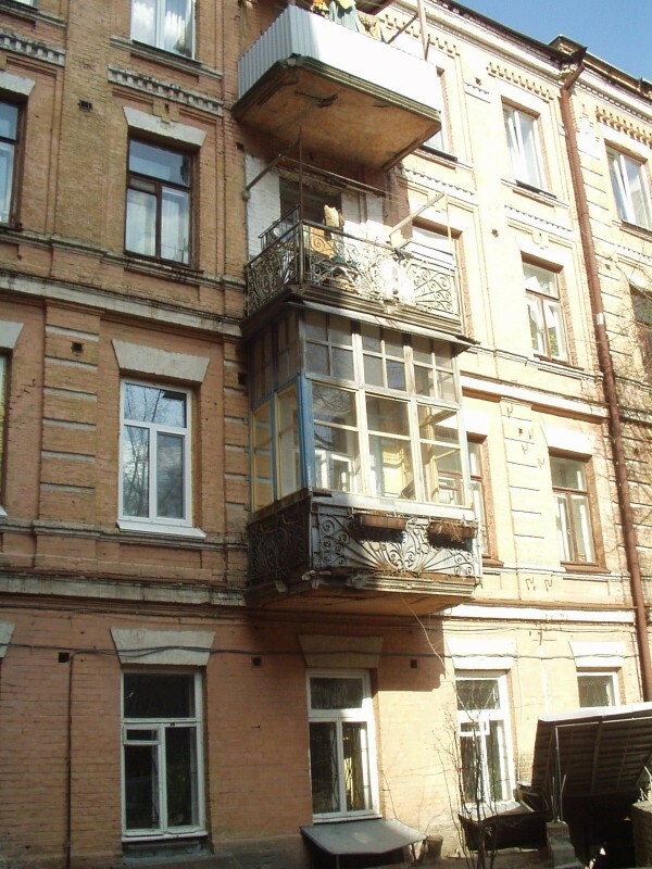 Киев, Малоподвальная ул., 3