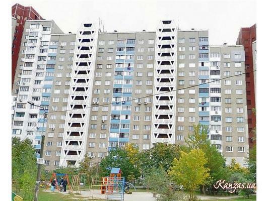 Киев, Академика Заболотного ул., 66