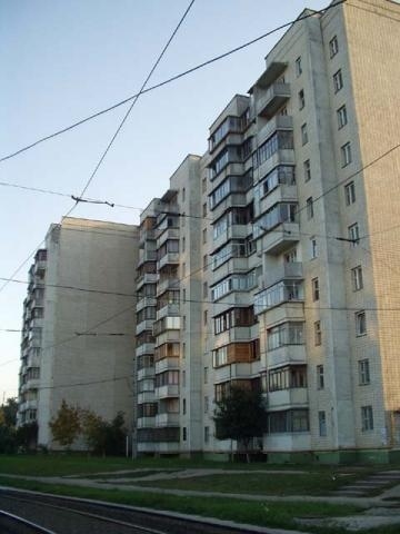 Киев, Автозаводская ул., 5