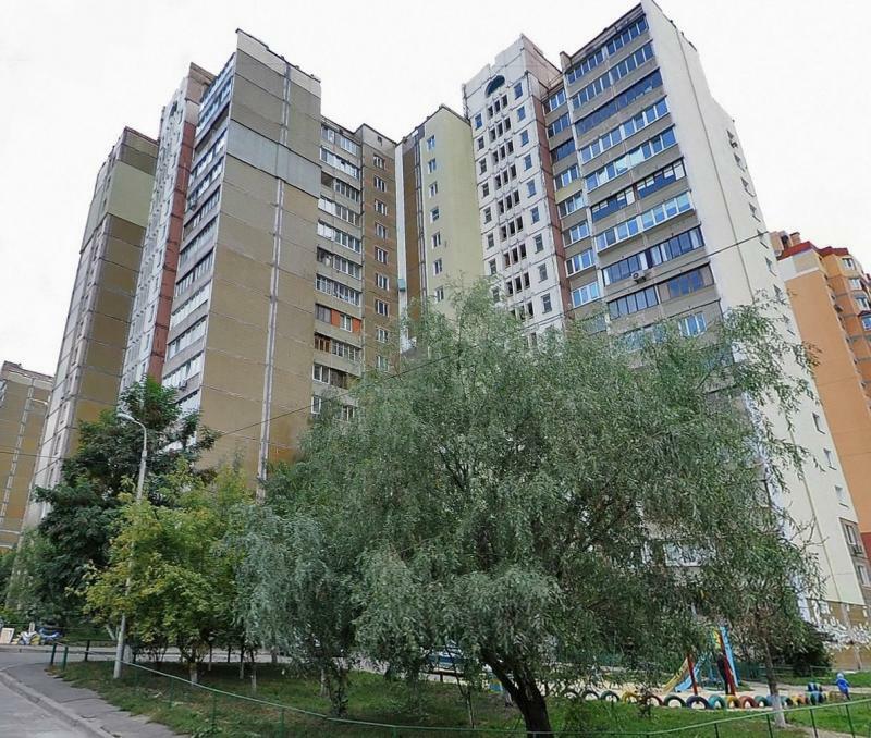 Київ, Академіка Доброхотова вул., 17