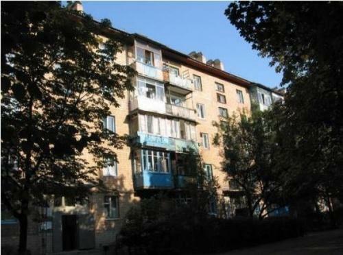 Киев, Литвиненко-Вольгемут ул., 1А