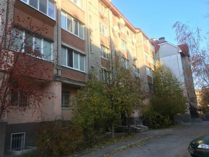Днепр, Воскресенская ул., 33