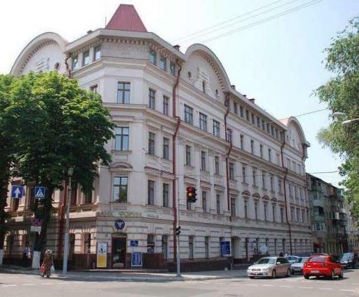 Продаж 4-кімнатної квартири 156 м², Старокозацька вул., 25