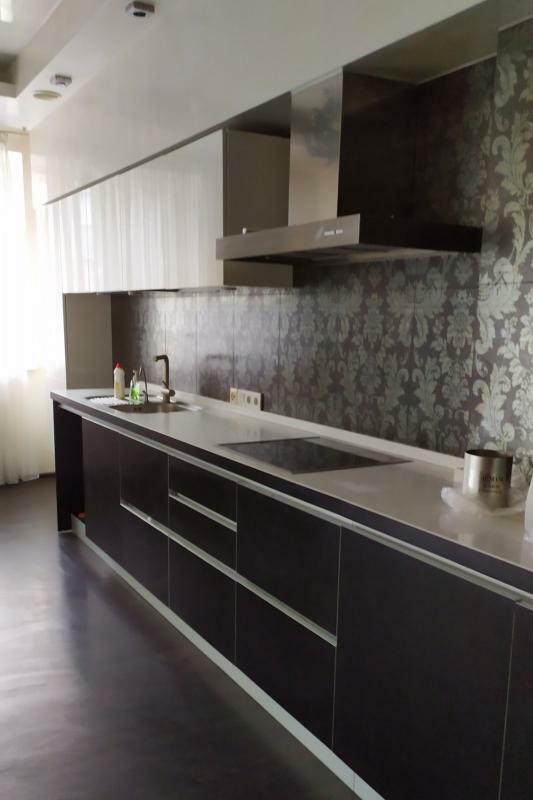 Продажа 4-комнатной квартиры 155 м², Василия Жуковского ул., 21А
