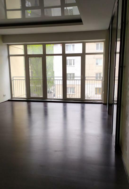 Продажа 4-комнатной квартиры 155 м², Василия Жуковского ул., 21А