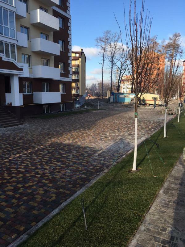 Киевская обл., Бучанский район, г. Ирпень, Толстого ул., 42