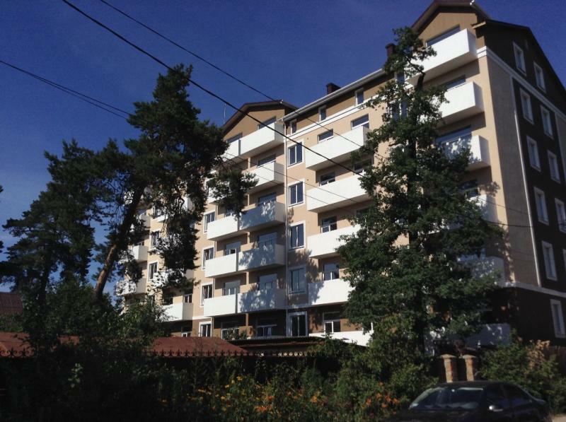 Київська обл., Бучанський район, м. Ірпінь, Лисенка вул., 13