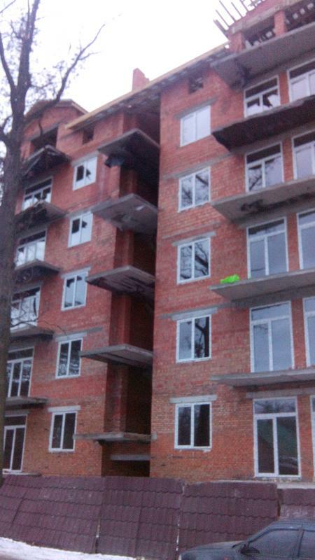 Київська обл., Бучанський район, м. Ірпінь, Лисенка вул., 13