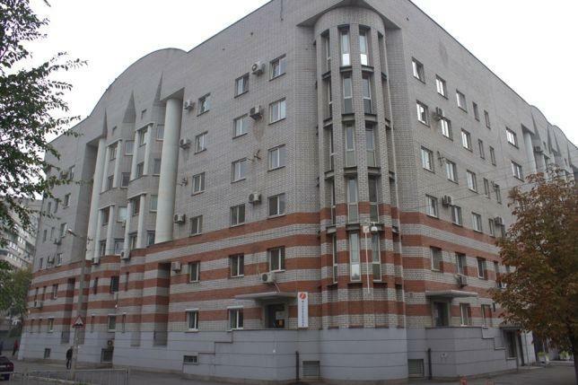 Оренда 3-кімнатної квартири 107 м², Ливарна вул., 9