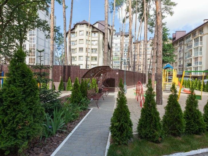 Київська обл., Бучанський район, м. Ірпінь, Рибака вул., 25В