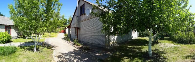 Киевская обл., Обуховский район, с. Старые Безрадичи, Первомайская ул., 8