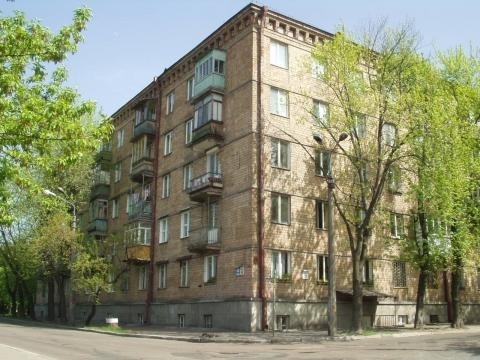 Киев, Ивана Светличного ул., 12