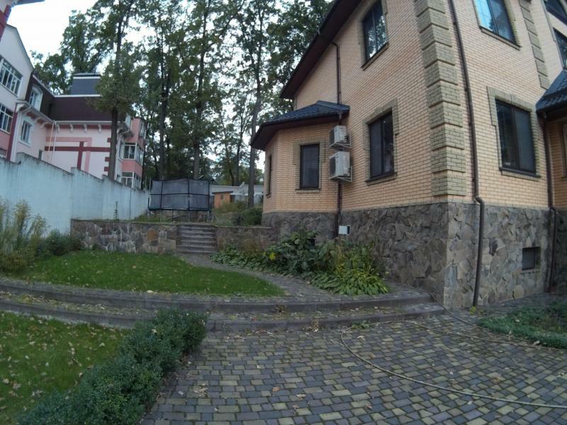 Київська обл., Бучанський район, м. Ірпінь, Виговського вул., 7