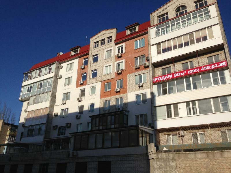 Запорізька обл., Бердянський район, м. Бердянськ, Земська вул., 15