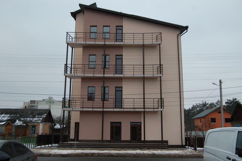 Київська обл., Бучанський район, м. Ірпінь, Центральна вул., 37