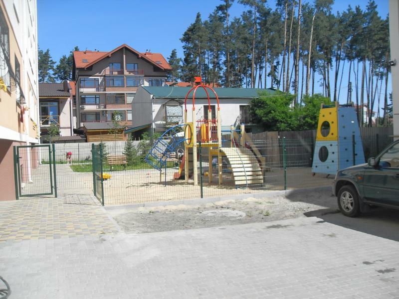 Київська обл., Бучанський район, м. Ірпінь, Миру вул., 2Б