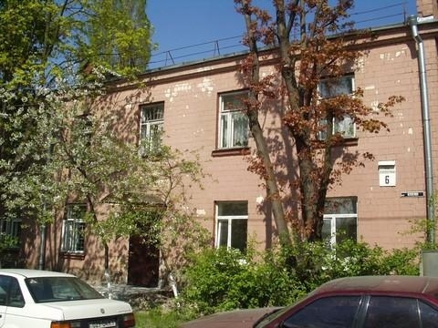 Київ, Ігоря Брановицького вул., 6