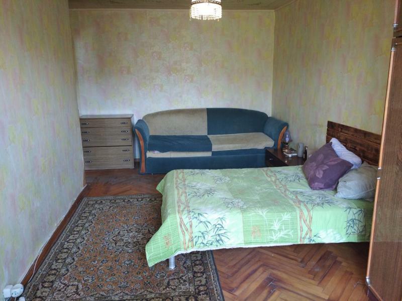 Продаж 1-кімнатної квартири 33 м², Валентинівська вул., 26