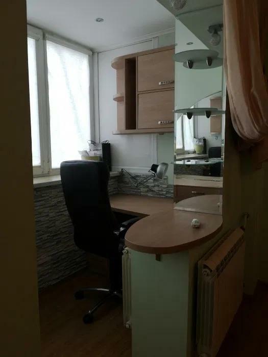 Продаж 2-кімнатної квартири 45 м², Героїв Праці вул., 12