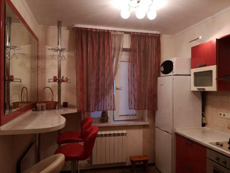 Продажа 2-комнатной квартиры 45 м², Героев Труда ул., 12