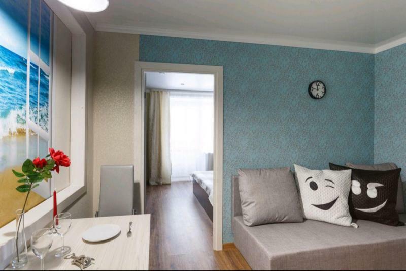 Продаж 2-кімнатної квартири 45 м², Героїв Праці вул., 12