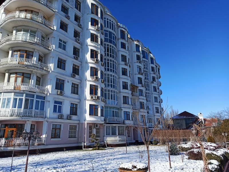 Одесса, Вице-адмирала Азарова ул., 13