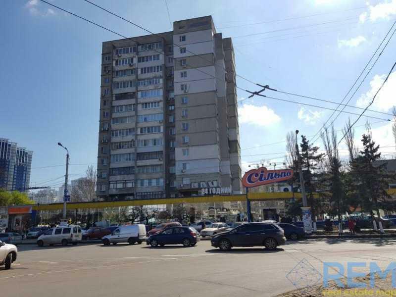 Продажа 3-комнатной квартиры 67 м², Академика Филатова ул., 1