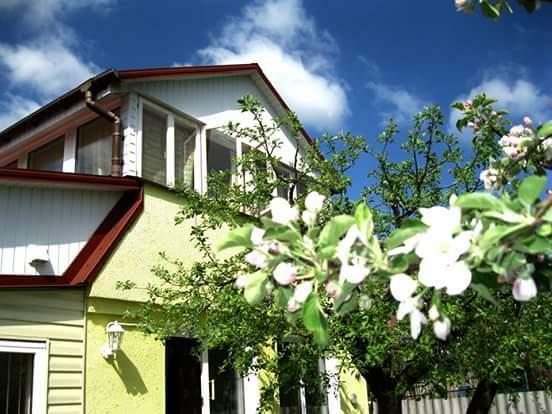 Київська обл., Бучанський район, м. Буча, Вокзальна вул., 80