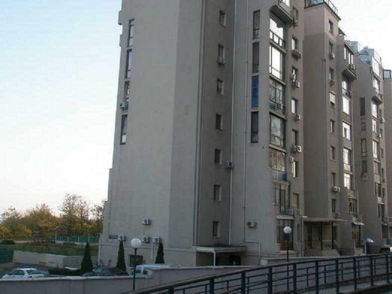 Продаж 3-кімнатної квартири 177 м², Черноморский 1-й пров.