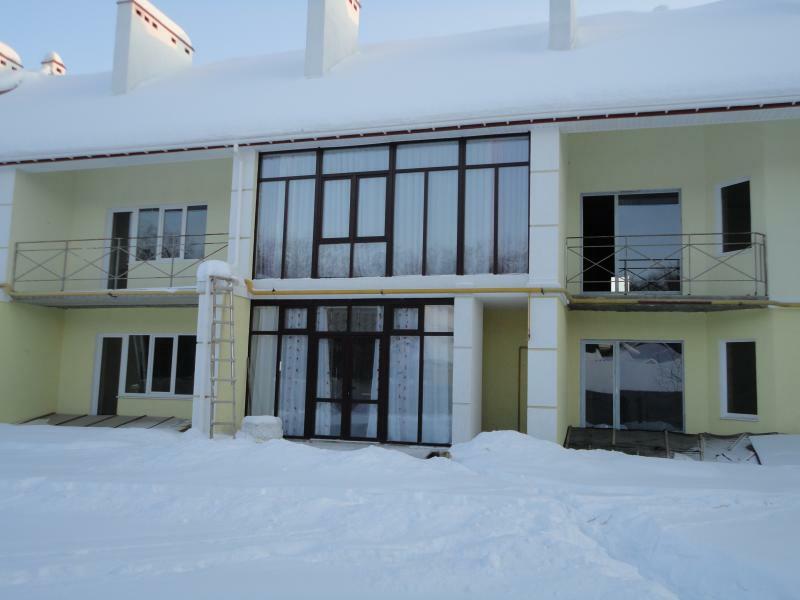 Київська обл., Бучанський район, смт Ворзель, Ворзельська вул., 25