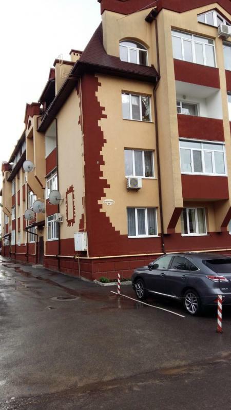 Киевская обл., Бучанский район, г. Буча, Первомайская ул., 11