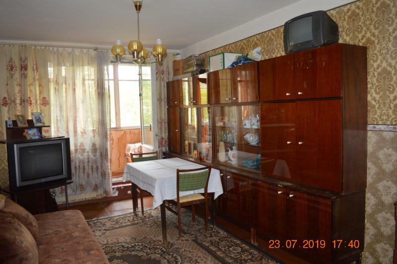 Продаж 1-кімнатної квартири 32 м², Валентинівська вул., 18