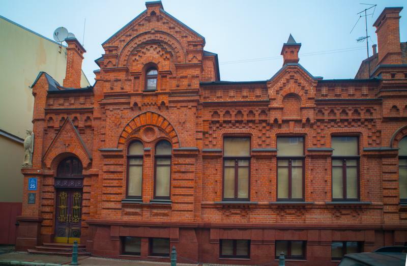 Харків, Дарвина вул., 25