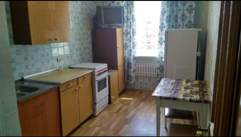 Харків, Добролюбова вул., 18