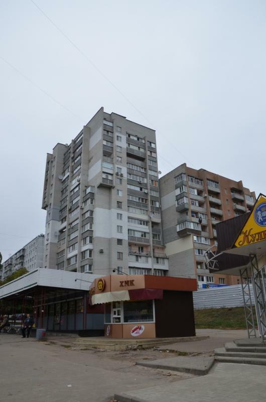 Продаж 1-кімнатної квартири 38 м², Героїв Праці вул., 2/48