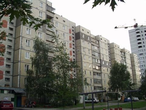 Киев, Николая Бажана просп., 7И