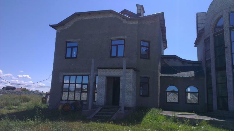 Киев, Академика Глушкова просп., 44
