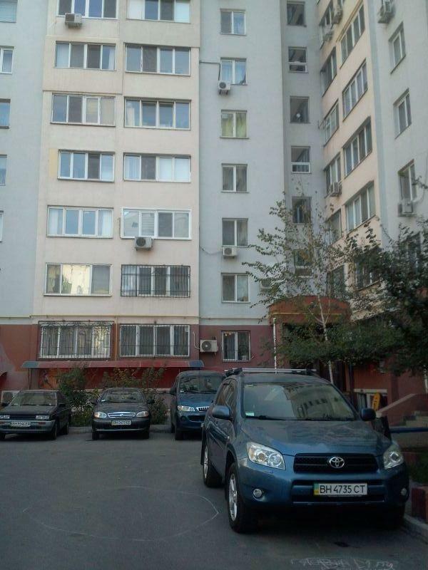 Продаж 2-кімнатної квартири 68 м², Композитора Ніщинського вул., 28