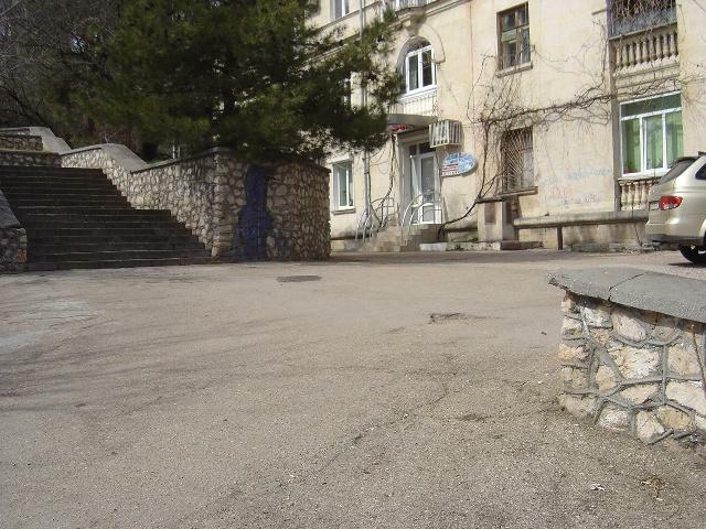 Севастополь, Ленинградская ул., 40
