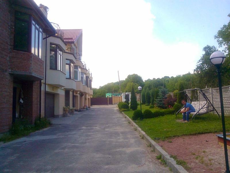 Львів, Варшавська вул., 135А
