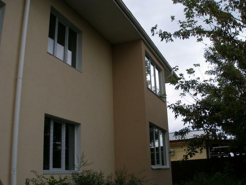 Київська обл., Бучанський район, смт Гостомель, Свято-Покровська вул., 141