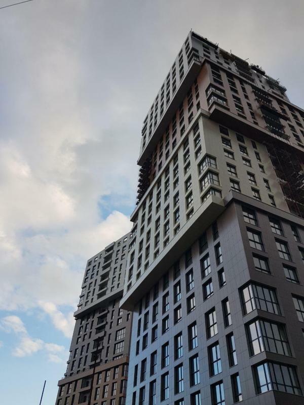 Дніпро, Звездный бул., 1А