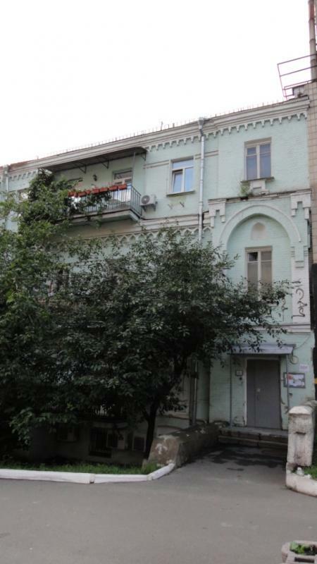 Киев, Владимирская ул., 82