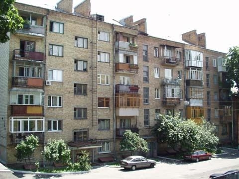Киев, Владимирская ул., 76