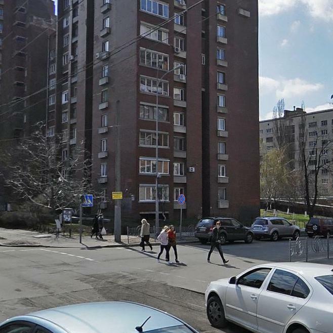 Київ, Володимира Антоновича вул., 162