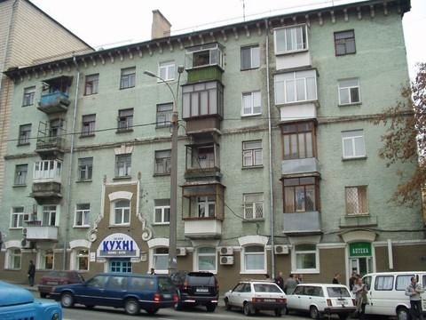 Киев, Владимира Антоновича ул., 123